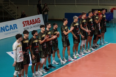 Odbojkaši dočekuju Rijeku, odbojkašice kod Marina Kaštele